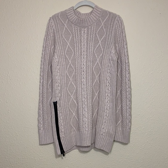 NWT Banana Republic Sweater - Picture 6 of 7